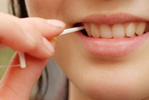  xỉa răng khắc phục giắt răng 